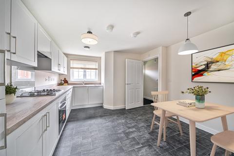 3 bedroom semi-detached house to rent, Tunnel Court, S81
