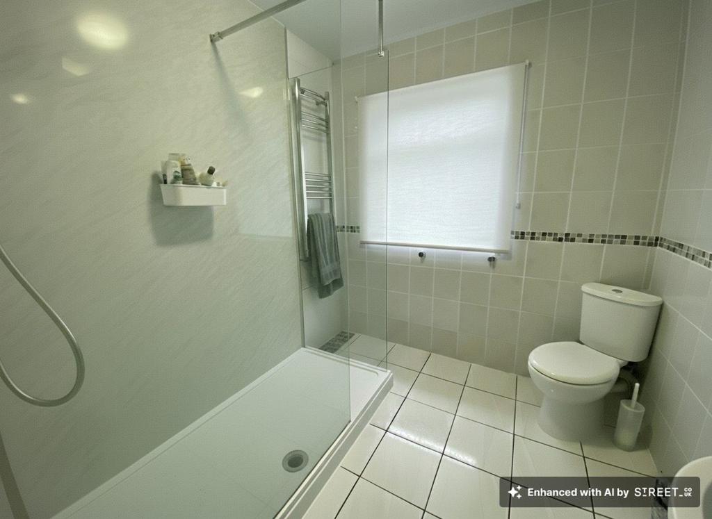 2 Bathrooms