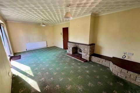 undefined, Maple Grove, Hull