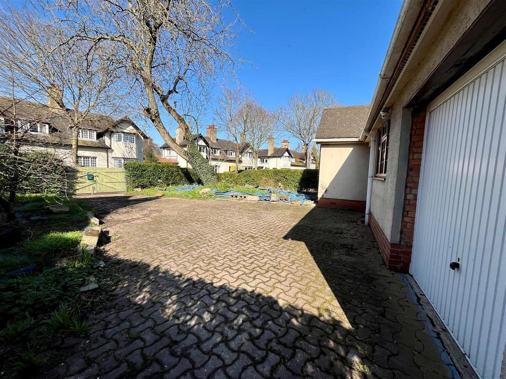 Driveway Image.jpg