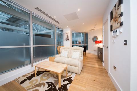 Studio to rent, Trinity Square, HOUNSLOW TW3