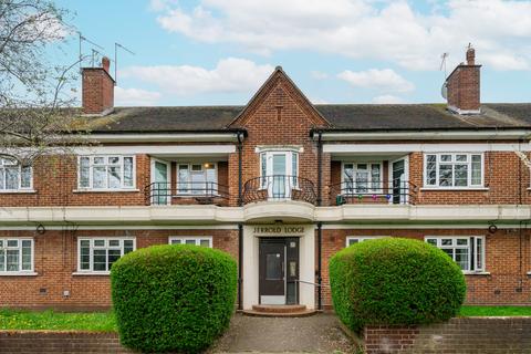 Commondale, London, SW15