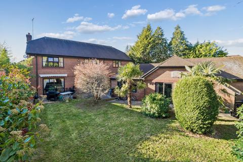 6 bedroom detached house for sale, Collum Green Road, Farnham Common, Buckinghamshire