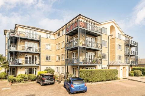 1 bedroom flat for sale, Rubens Place, London SW4