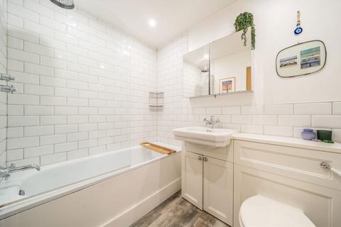 1 bedroom flat for sale, Rubens Place, London SW4