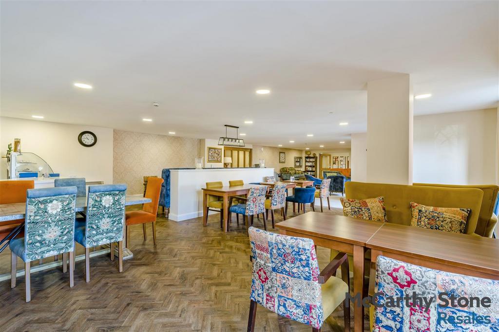 8681532-interior18.jpg