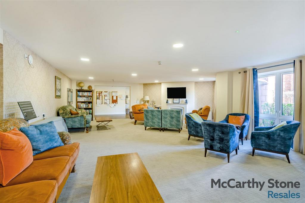 8681532-interior19.jpg