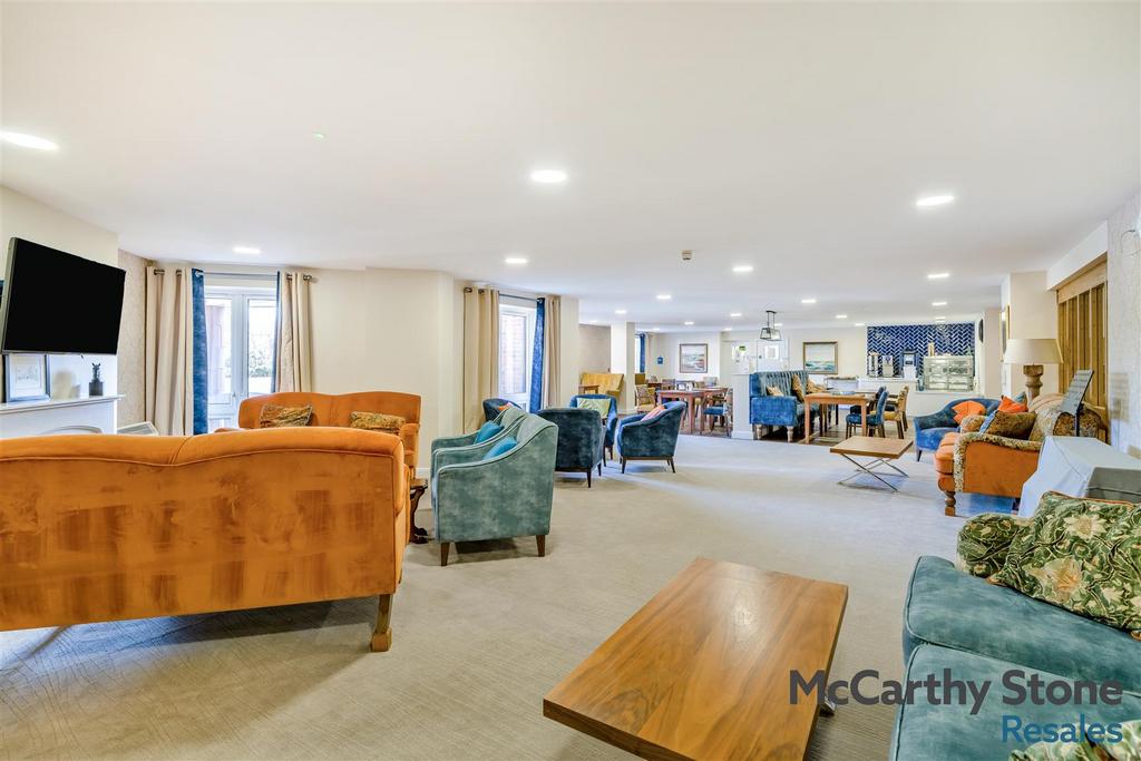 8681532-interior20.jpg