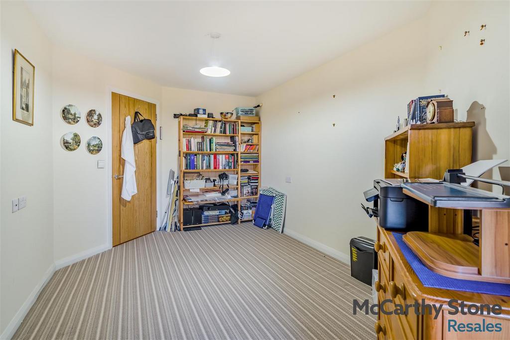 8681532-interior07.jpg