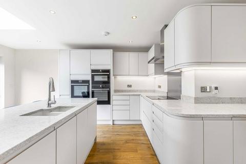 undefined, Herbert Road, Kingston Upon Thames KT1