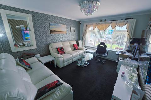 5 bedroom detached house for sale, Brayshaw Drive, Bradford, BD7