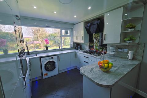 5 bedroom detached house for sale, Brayshaw Drive, Bradford, BD7