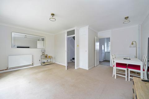 undefined, High Street, Stocklund Square Maisonettes, GU6