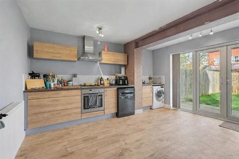 4 bedroom townhouse for sale, Lido Close, Nottingham