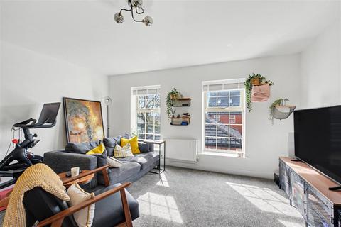 4 bedroom townhouse for sale, Lido Close, Nottingham