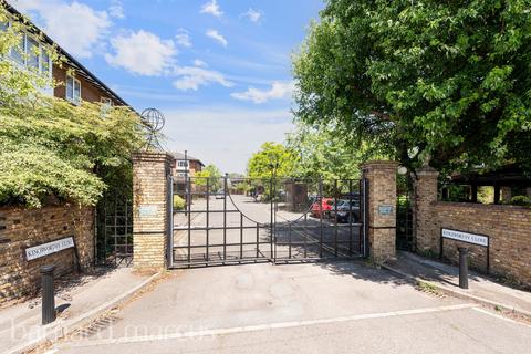 undefined, Kingsworthy Close, KINGSTON UPON THAMES