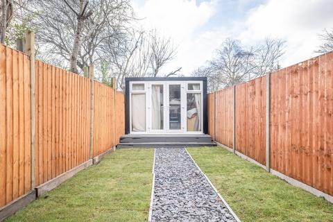 4 bedroom house for sale, Durnsford Road, London, SW19