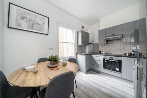2 bedroom flat for sale, Sandys Row, London E1