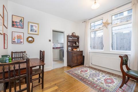 2 bedroom maisonette for sale, Isis Street, London, SW18
