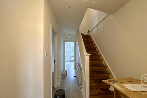 undefined, Central Parade, HOUNSLOW TW5