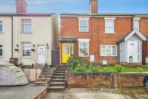 3 bedroom end of terrace house for sale, Pownall Crescent, Colchester