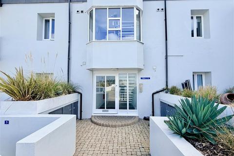 undefined, Strand Street, Plymouth PL1