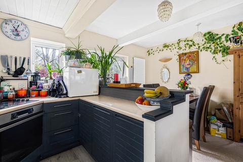 2 bedroom end of terrace house for sale, The Alders, Feltham, TW13