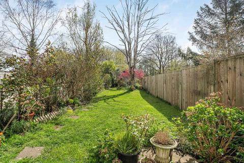 2 bedroom end of terrace house for sale, The Alders, Feltham, TW13