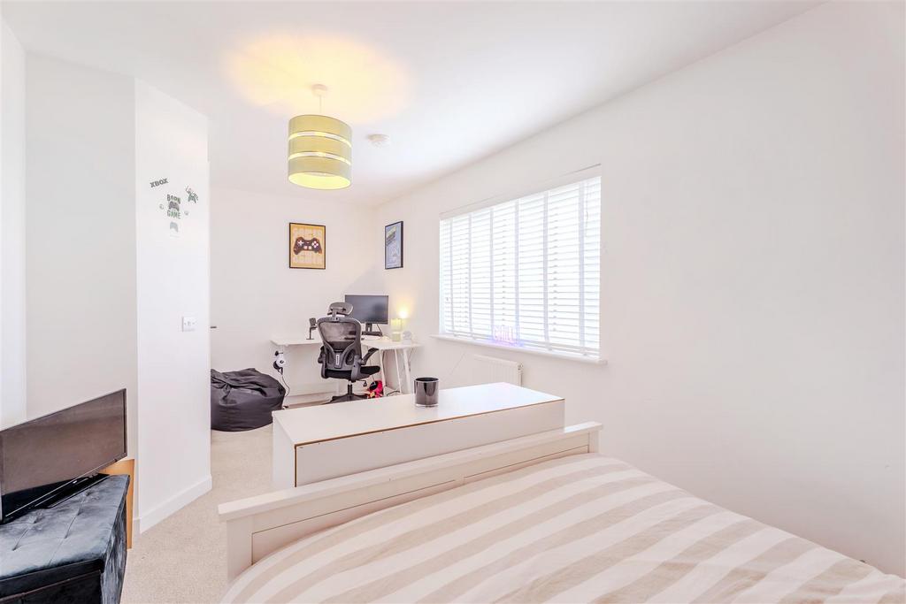 Bedroom2.2