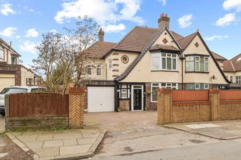 5 bedroom semi-detached house for sale, Woolton Road, Liverpool, L25