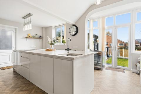 5 bedroom semi-detached house for sale, Woolton Road, Liverpool, L25