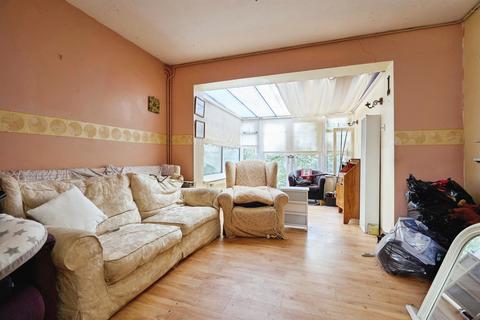 3 bedroom semi-detached house for sale, Herbert Road, Salisbury