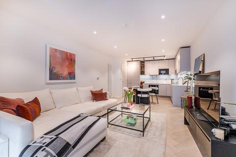 1 bedroom flat for sale, Ravensbury Terrace, London, SW18