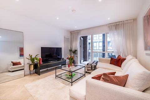 1 bedroom flat for sale, Ravensbury Terrace, London, SW18