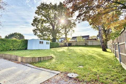 4 bedroom bungalow for sale, Kingsway, Ferndown, Dorset, BH22