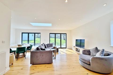 4 bedroom bungalow for sale, Kingsway, Ferndown, Dorset, BH22
