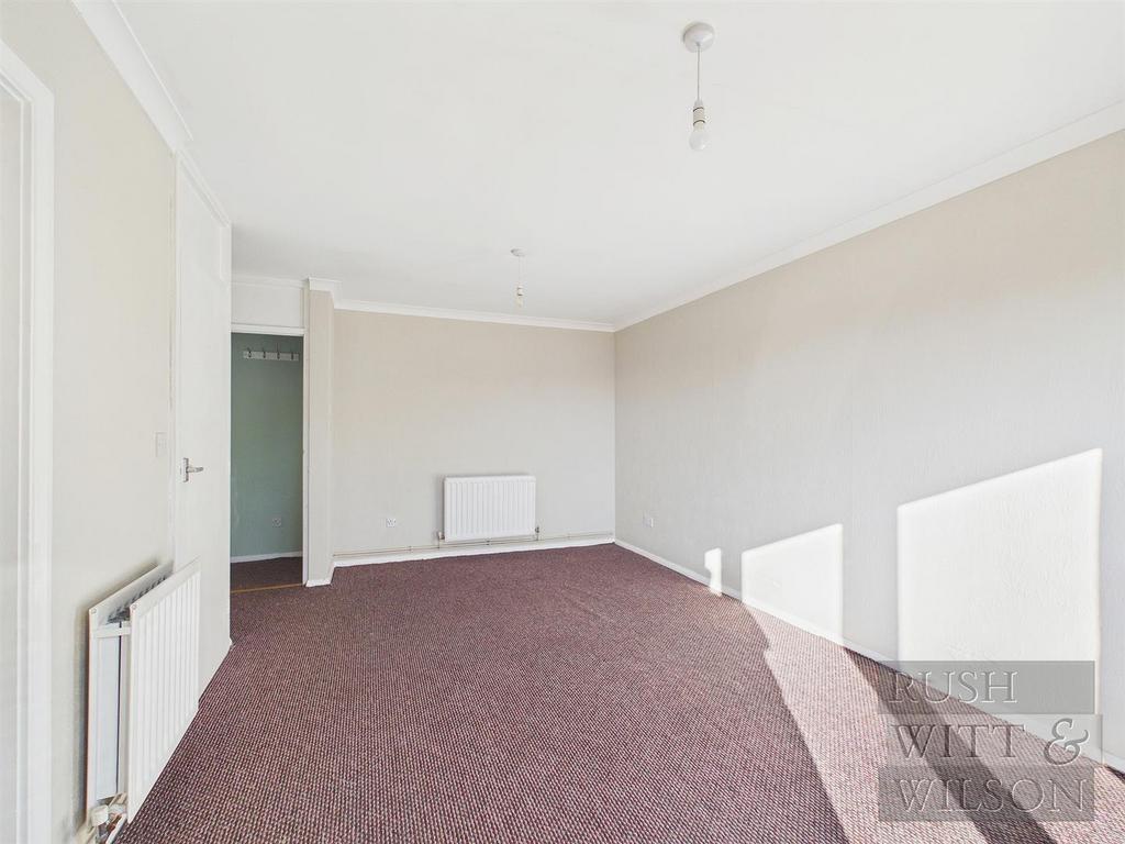 CAM03417 G0-PR1025-STILL010.jpg