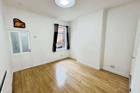 2 bedroom terraced house for sale, Woodland Road, Leicestershire LE5