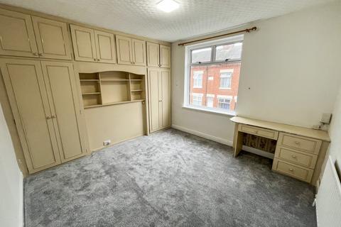 2 bedroom terraced house for sale, Woodland Road, Leicestershire LE5
