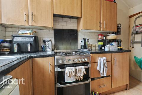 undefined, Raincliffe Grove, Leeds