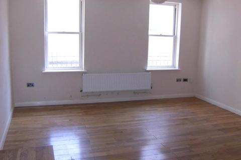 2 bedroom flat to rent, Marine Gardens, Kent CT9