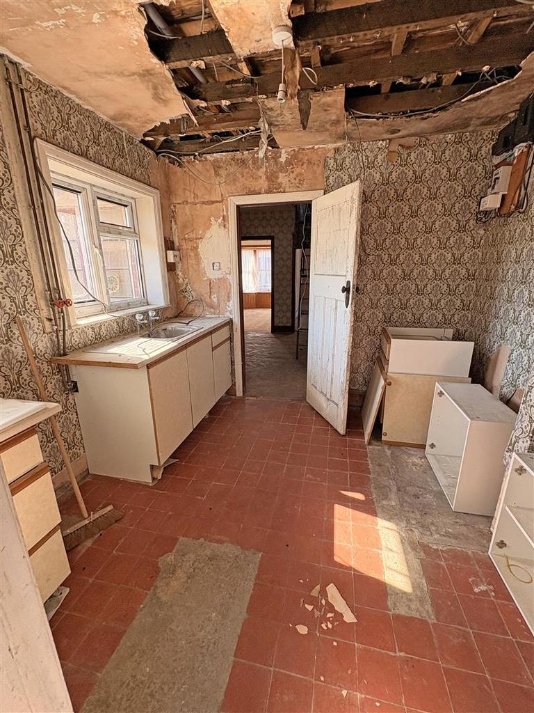 Basic kitchen