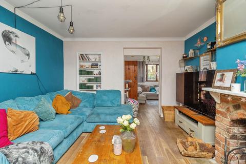 4 bedroom link detached house for sale, Chestnut Road, Yardley Gobion, Towcester, Northamptonshire, NN12