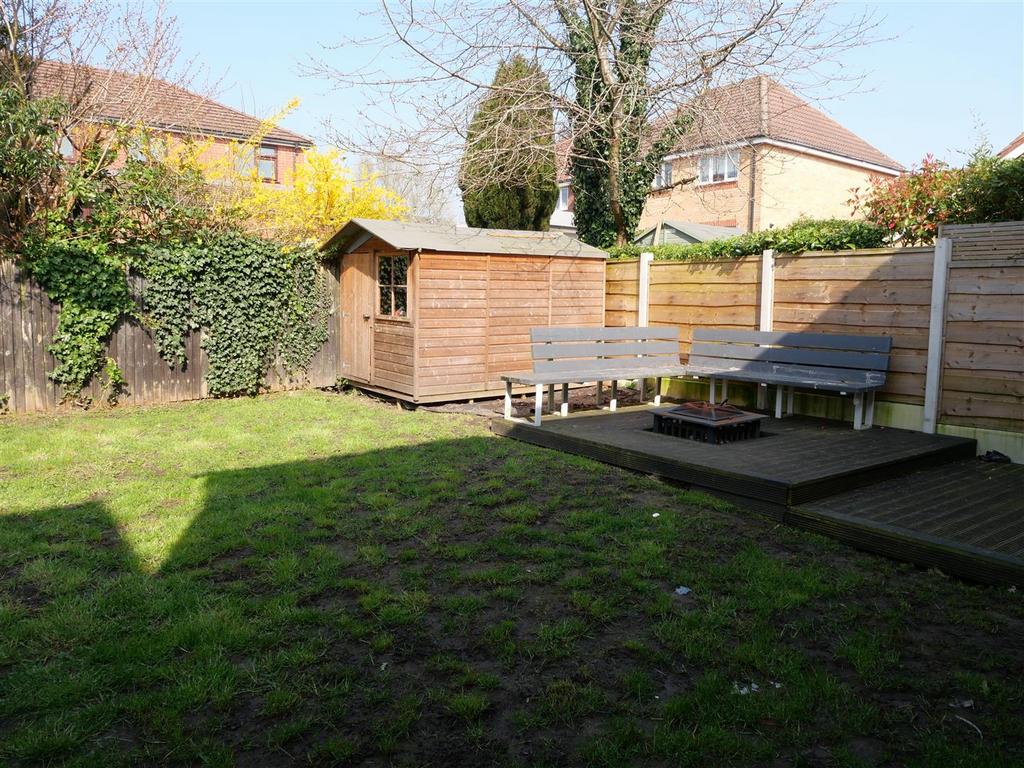 Rear garden 3.JPG