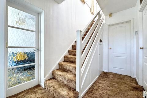 4 bedroom semi-detached house for sale, Oxford Way, Jarrow, Tyne and Wear, NE32 4XA