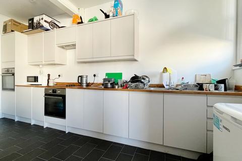 6 bedroom flat to rent - Stanford Road, Brighton, East Sussex, BN1
