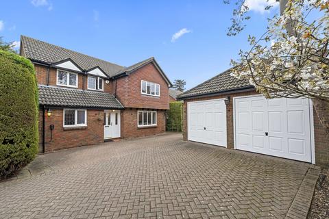undefined, Cleveland Gardens, Worcester Park KT4