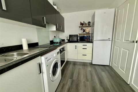 2 bedroom semi-detached house for sale, Iris Grove, Darlington