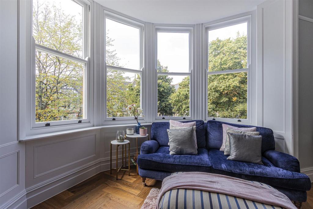 Kestral Mews 4-8.jpg