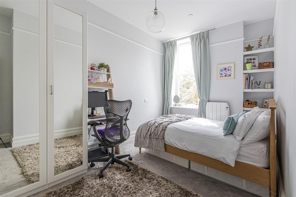 Kestral Mews 4-16.jpg